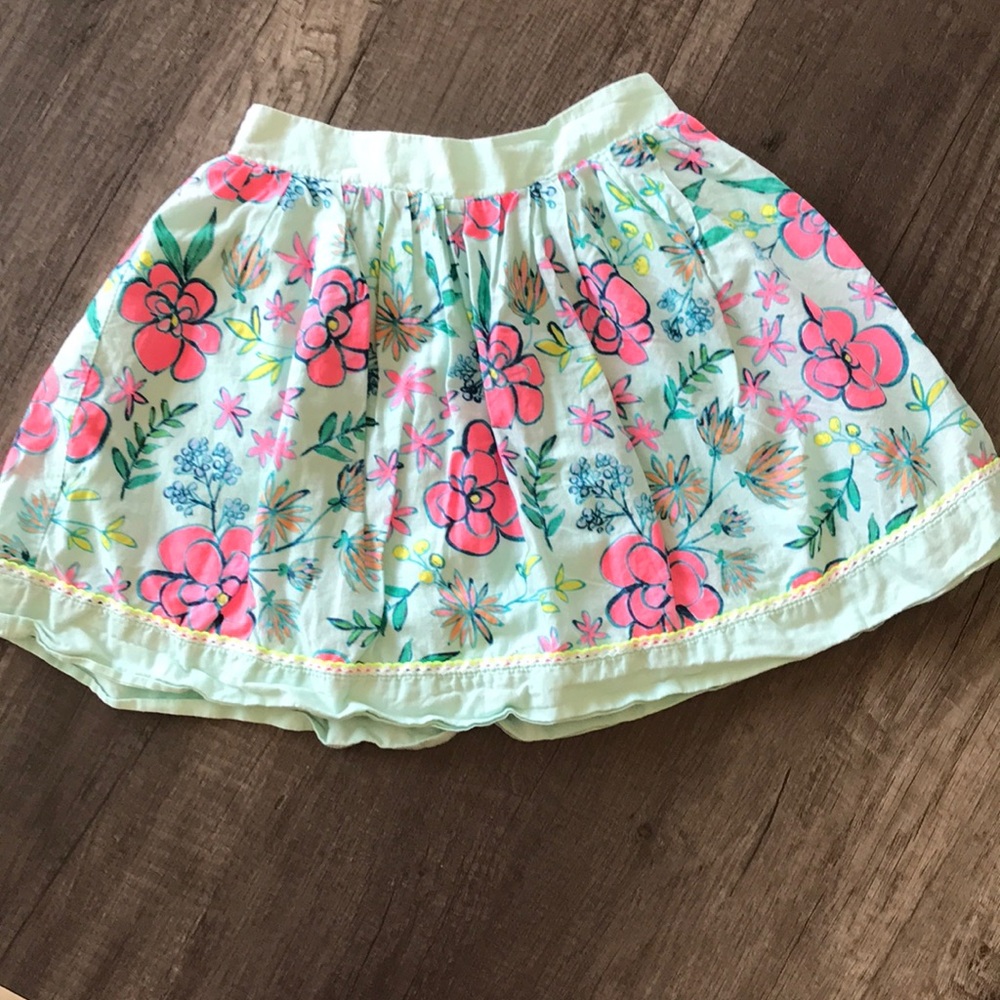EUC CAT & JACK  girls skirt - Size 7
